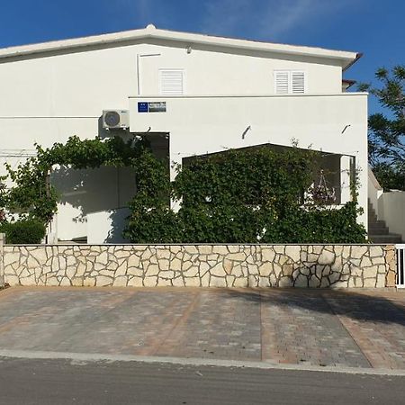 Oaza Appartement Ražanac Buitenkant foto