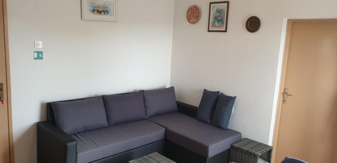 Oaza Appartement Ražanac Buitenkant foto