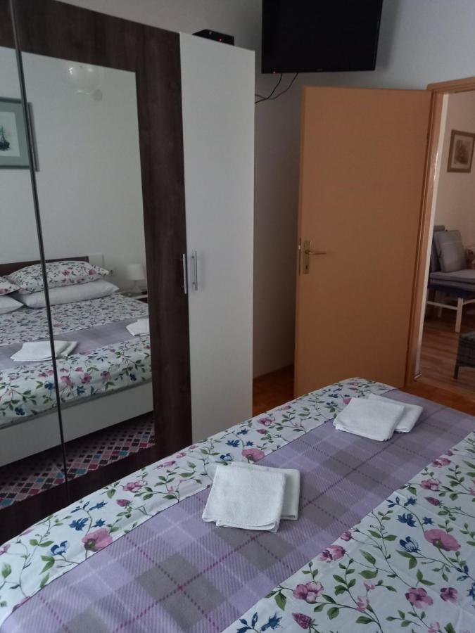 Oaza Appartement Ražanac Buitenkant foto